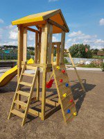 Детская площадка Пикник Вариант игровой домик на опорах из клееного бруса
